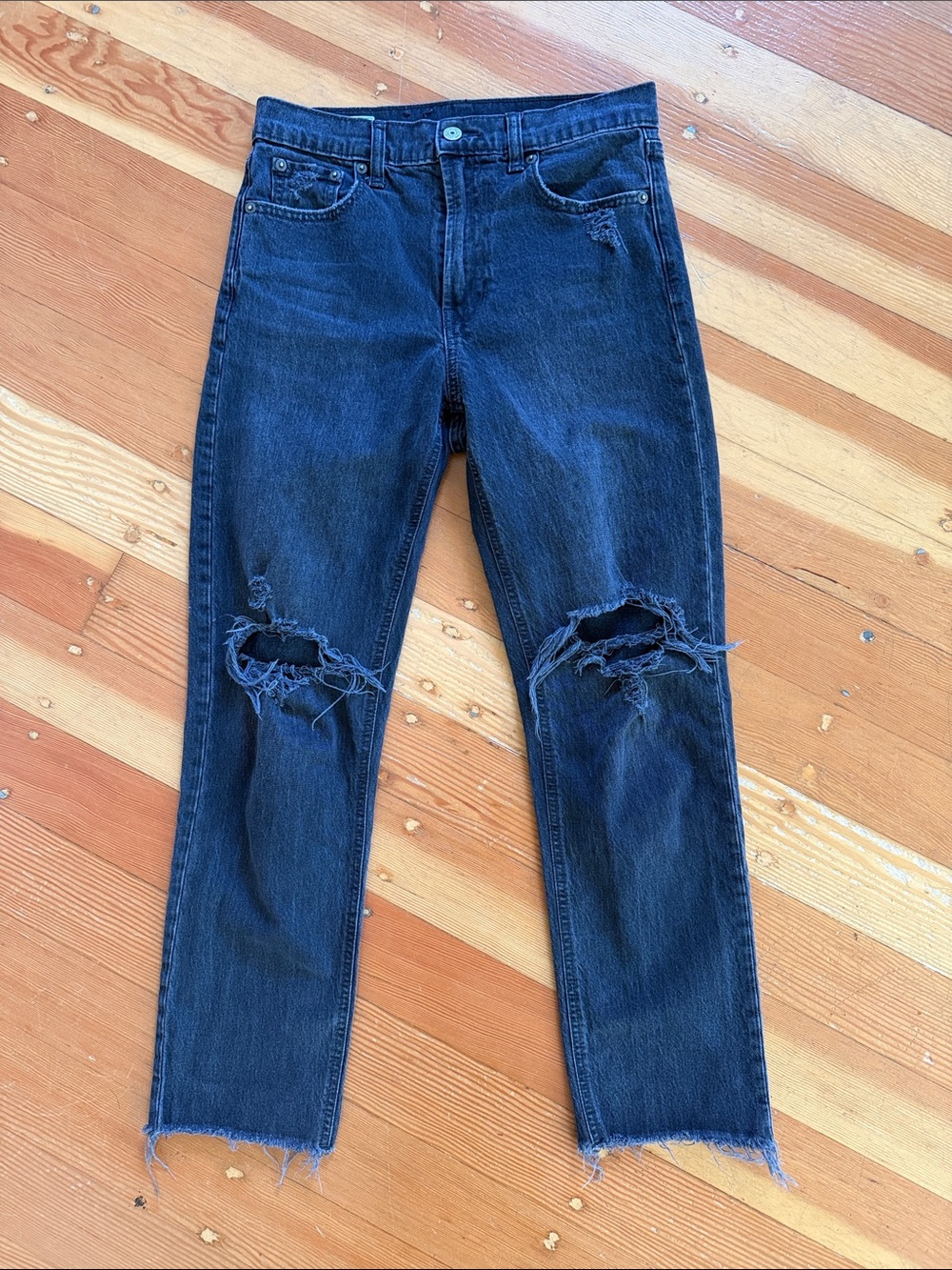 Gap‎ Cheeky Straight High Rise Black Distressed Denim Jeans 4/27